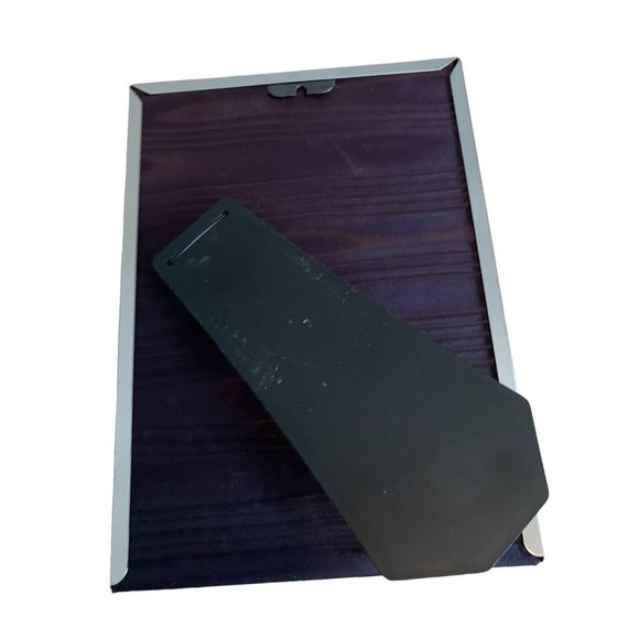 Vintage Brushed Silver Metal Picture Frame 5” X 7” Squared Edges - Picture 7 of 10